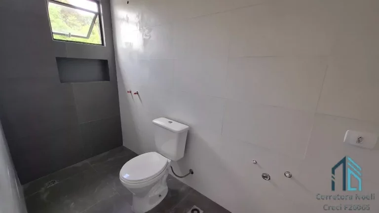 Imagem Sobrado 04 quartos c/suíte, Ático, terraço com churrasqueira, no Santa Cândida em Curitiba PR