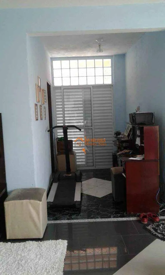 Imagem Sobrado com 6 dormitórios à venda, 216 m² por R$ 403.000,00 - Jardim Izildinha - Guarulhos/SP