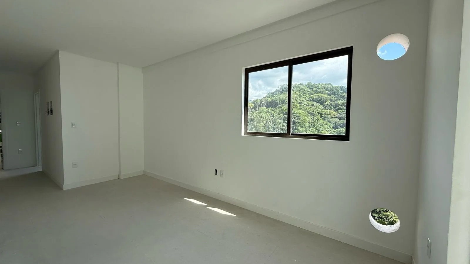 Imagem Apartamento com vista para o mar à venda com 67.83m2 por R$ 850.000,00