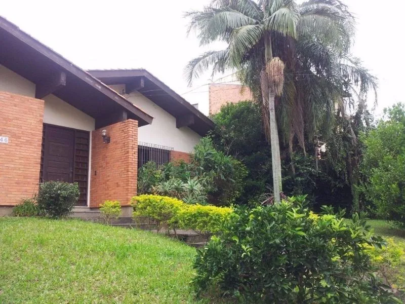 Imagem Casa para Venda - 400m², 3 dormitórios, sendo 1 suites, 2 vagas - Cristal