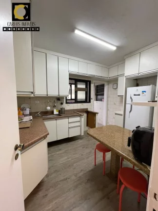 Imagem Apartamento de 3 dormitórios, sendo 1 suíte à venda em Santos