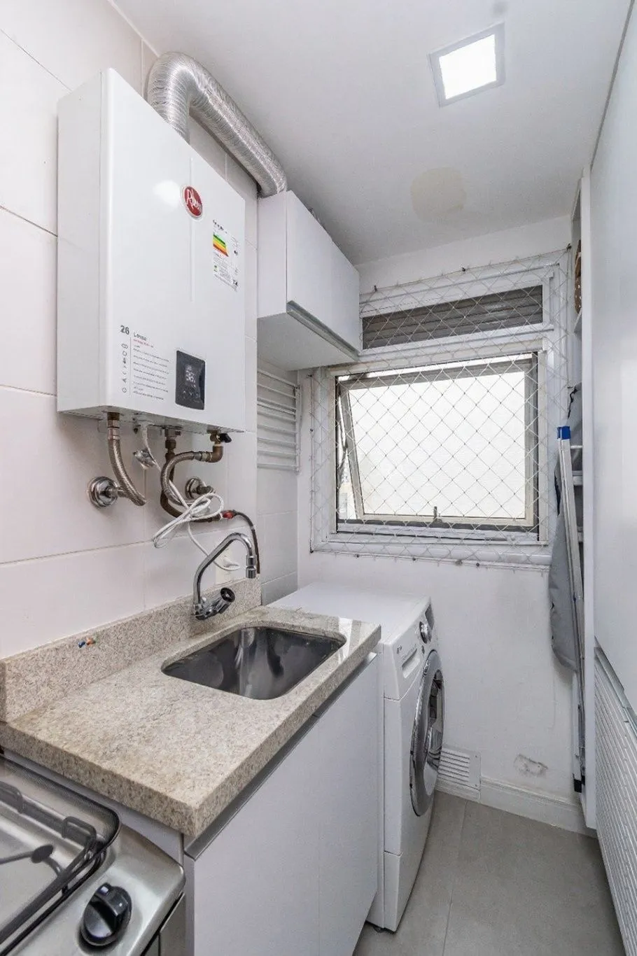 Imagem Vende-se apartamento com 2 quartos (1 suíte), 62m² e 1 vaga - Passo da Areia