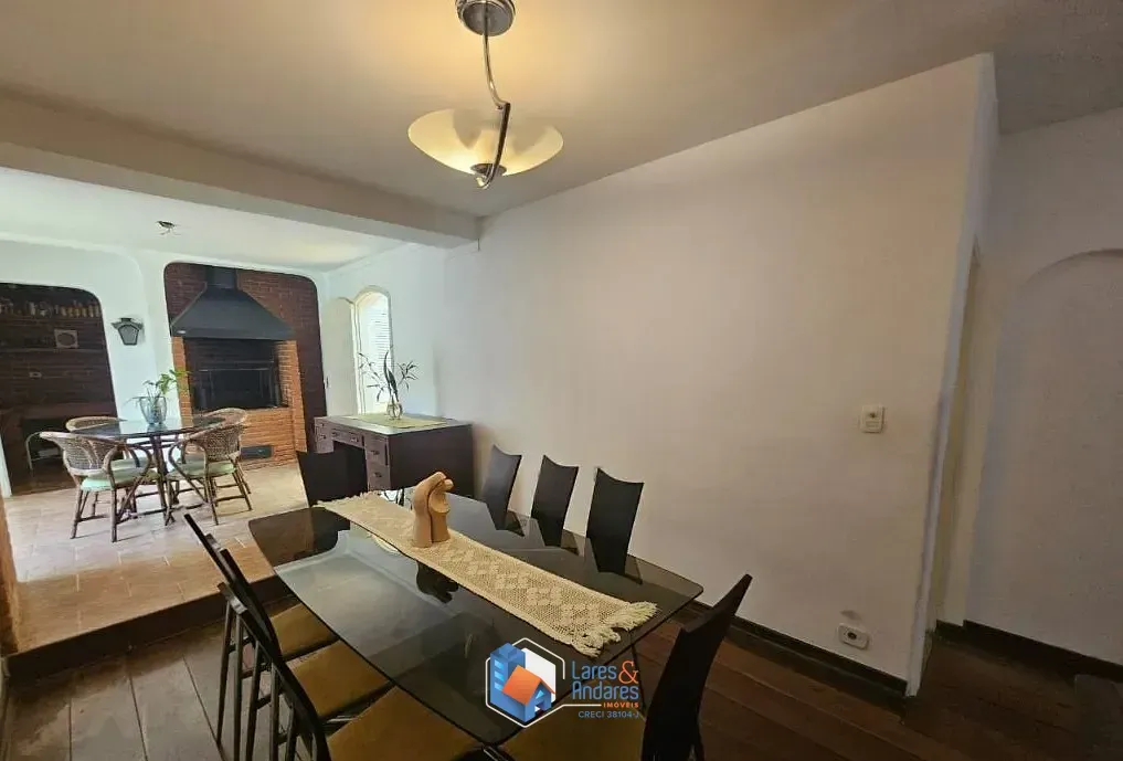 Imagem Casa para venda em Parque Continental com 4 quartos, sendo 3 suítes, 248m²