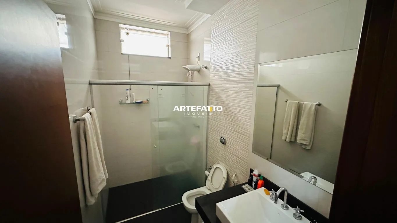 Imagem Casa à venda em Franca, Jardim Guanabara, com 4 quartos, 224m2