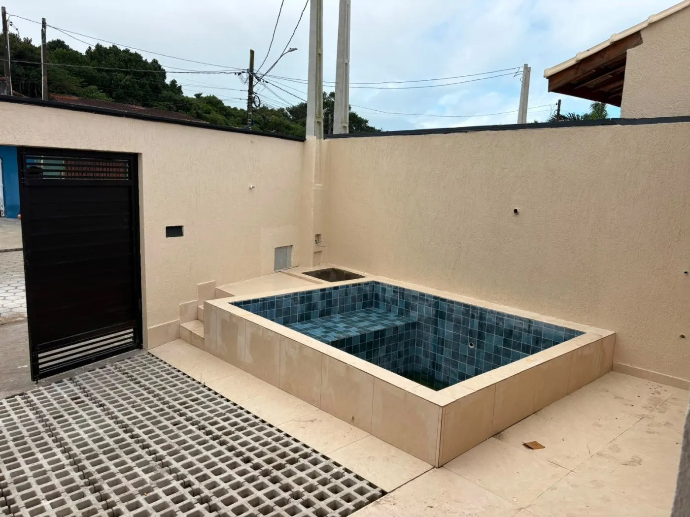 Imagem Casa para Venda em Itanhaém, Gaivota (Praia), 2 dormitórios, 1 suíte, 2 banheiros, 2 vagas