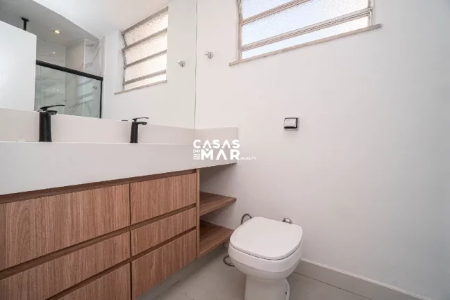 Imagem Imperdível! Apartamento à venda na Barra da Tijúca, Rio de Janeiro-RJ: 4 quartos, 1 suíte, 4 banheiros, 1 vaga, 130m².