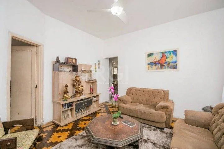 Imagem Casa para Venda - 290m², 3 dormitórios, 4 vagas - Santo Antonio