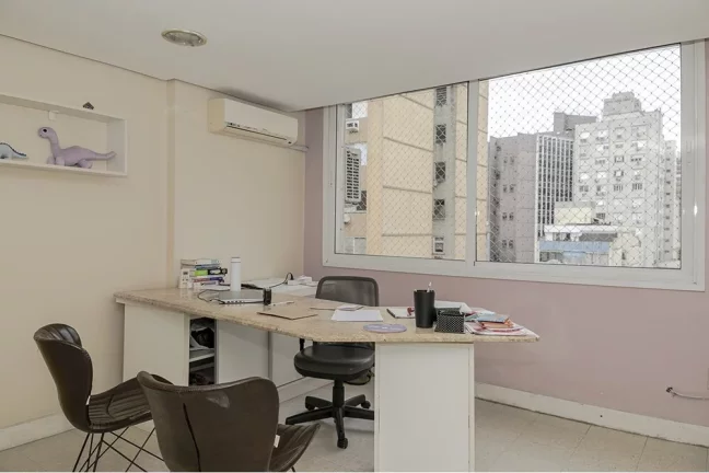 Imagem Sala para venda no bairro Centro Histórico em Porto Alegre