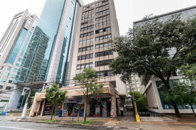 Foto do imóvel Apartamento à venda em São Paulo, Itaim Bibi, com 2 quartos, 103m2 em Joaquim Floriano