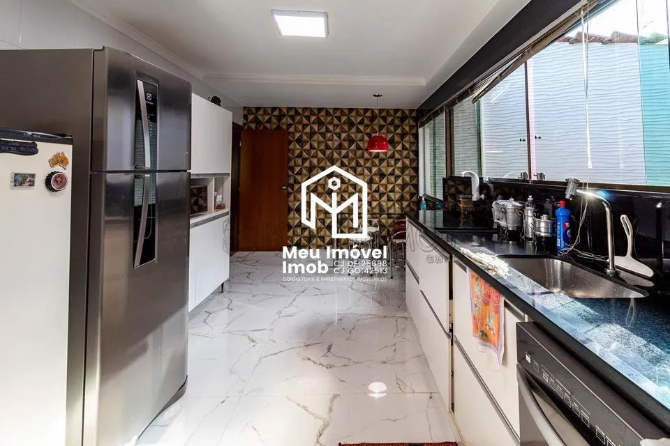 Imagem Casa 4 Quartos 2 Suítes 4 Vagas 750m² Park Way/DF