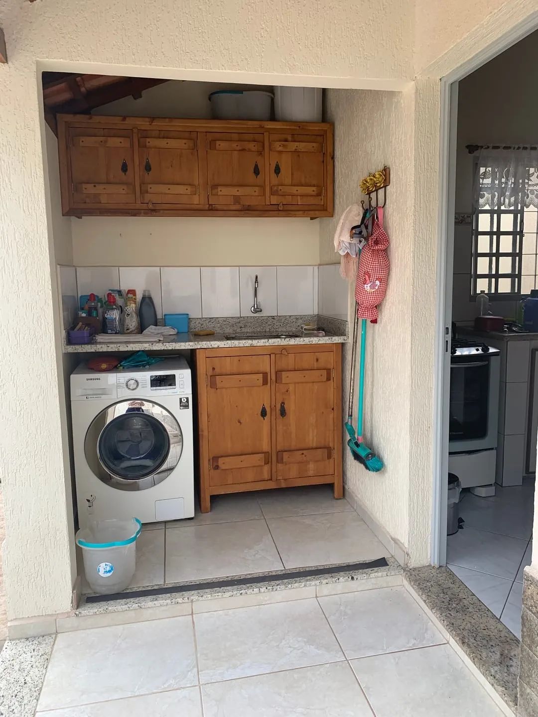 Imagem Casa à venda 2 Quartos, 2 Vagas, 300M², Jardim Santa Cecília, Pindamonhangaba - SP