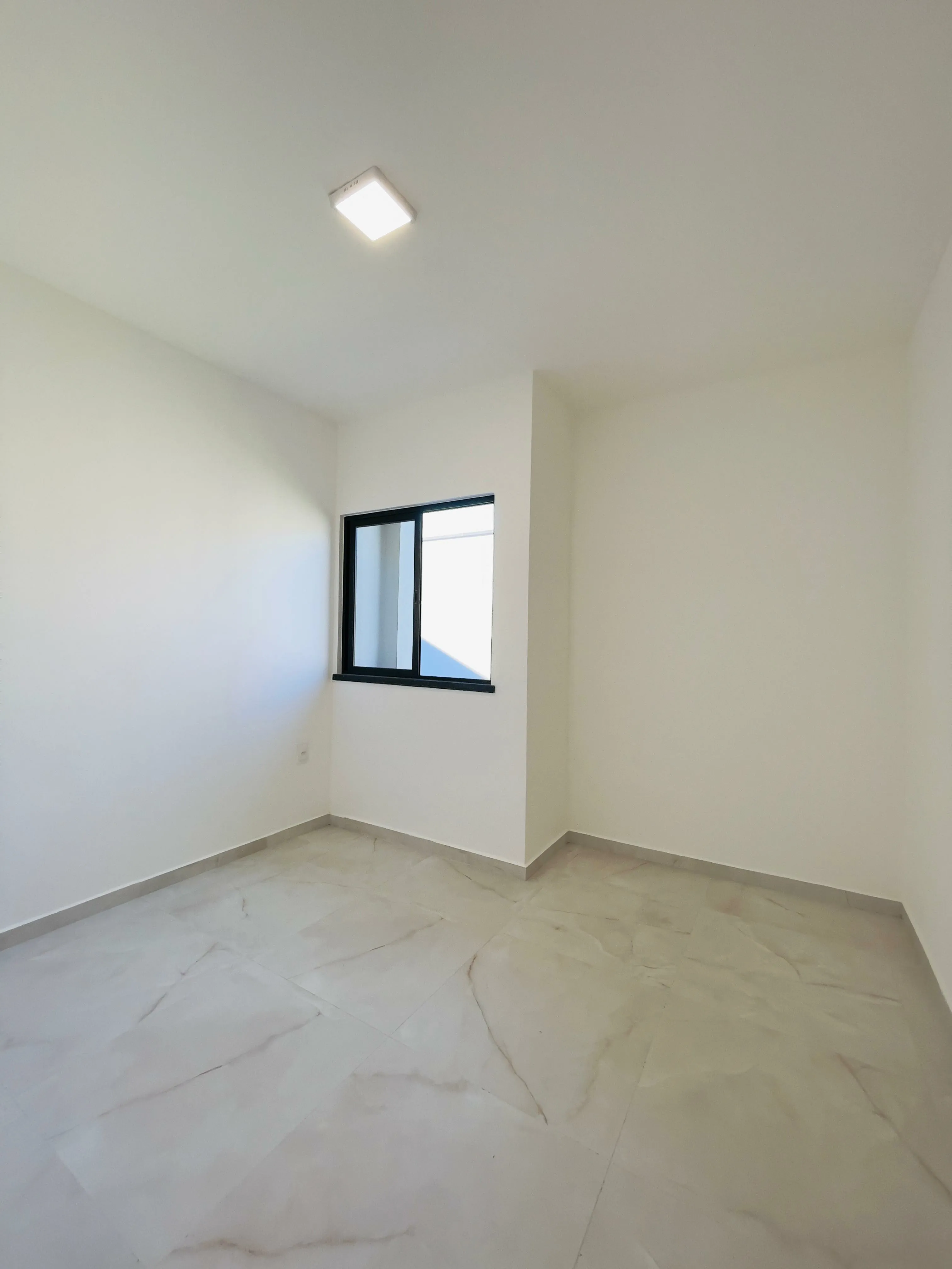 Imagem Casa 3 Quartos Com Controle de Acesso - Eusébio