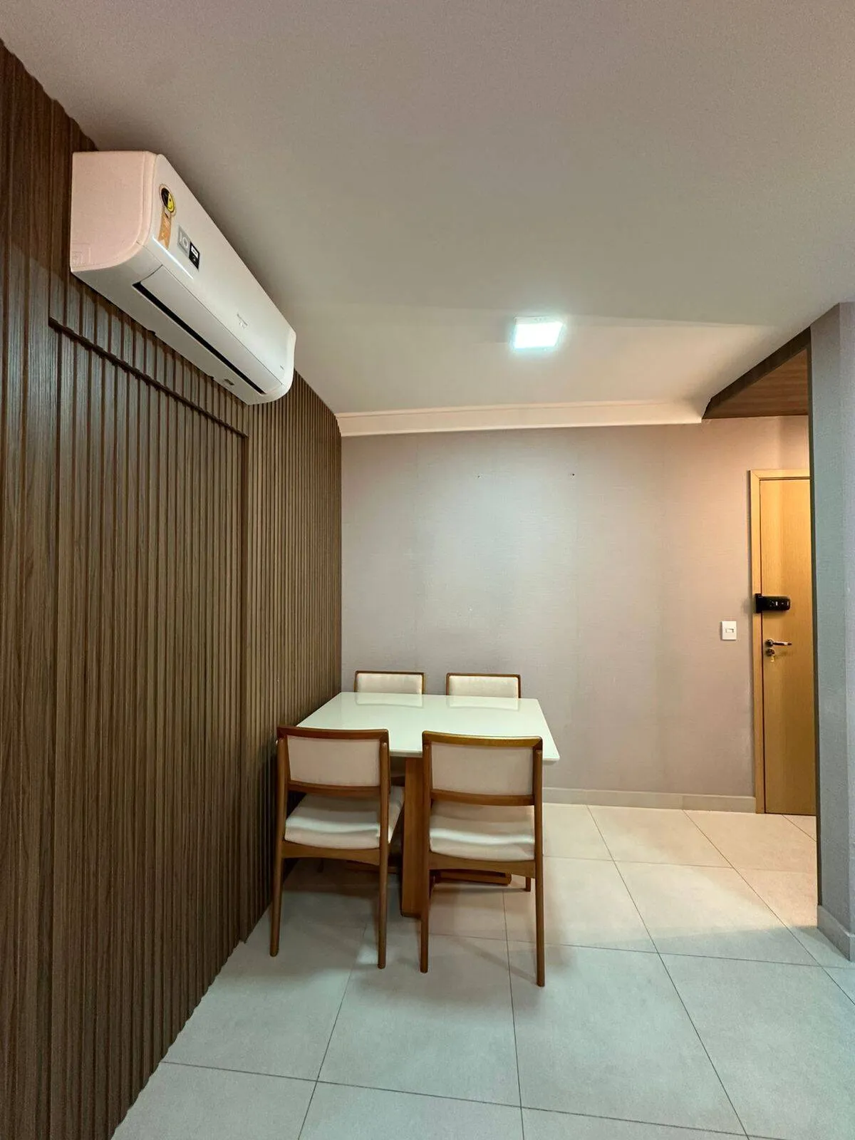 Imagem Apartamento 2 quartos 1 suite Mobiliado Villagio Calabria