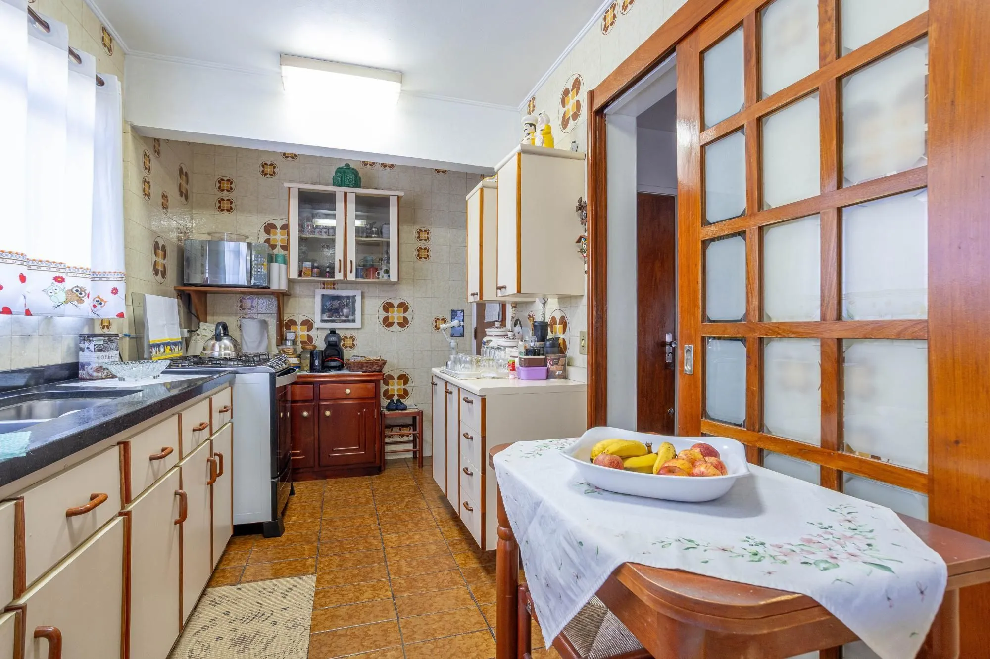 Imagem Apartamento de três quartos, suíte, dependência de empregada e 1 vaga de garagem