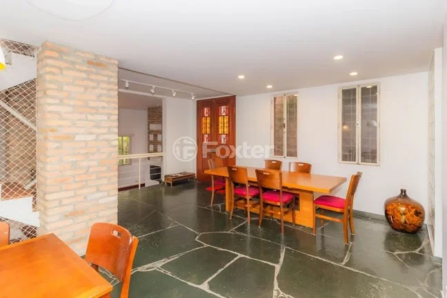 Imagem Casa Vila Madalena - 352M², 3 Dorms, 3 Suítes, 2 Vagas, 3 Salas, Lareira, Mobiliado, Varanda, Closet.