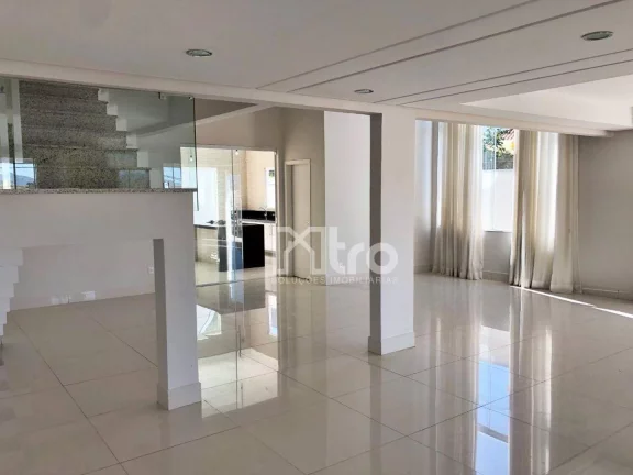 Foto do imóvel Casa com 4 dormitórios à venda, 371 m² por R$ 1.950.000,00 - Pinheirinho - Itajubá/MG
