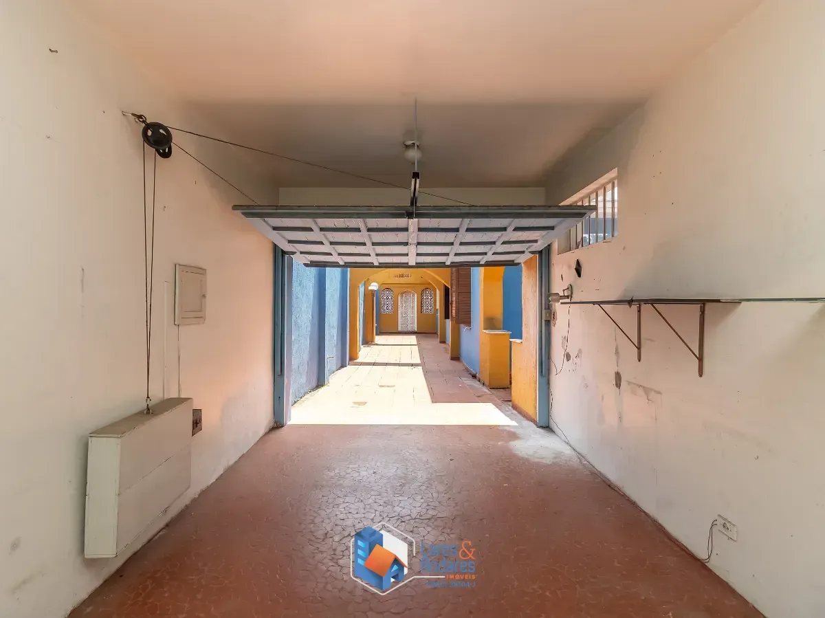 Imagem Casa para venda em Vila Inah com 3 quartos, sendo 1 suíte, 280m²