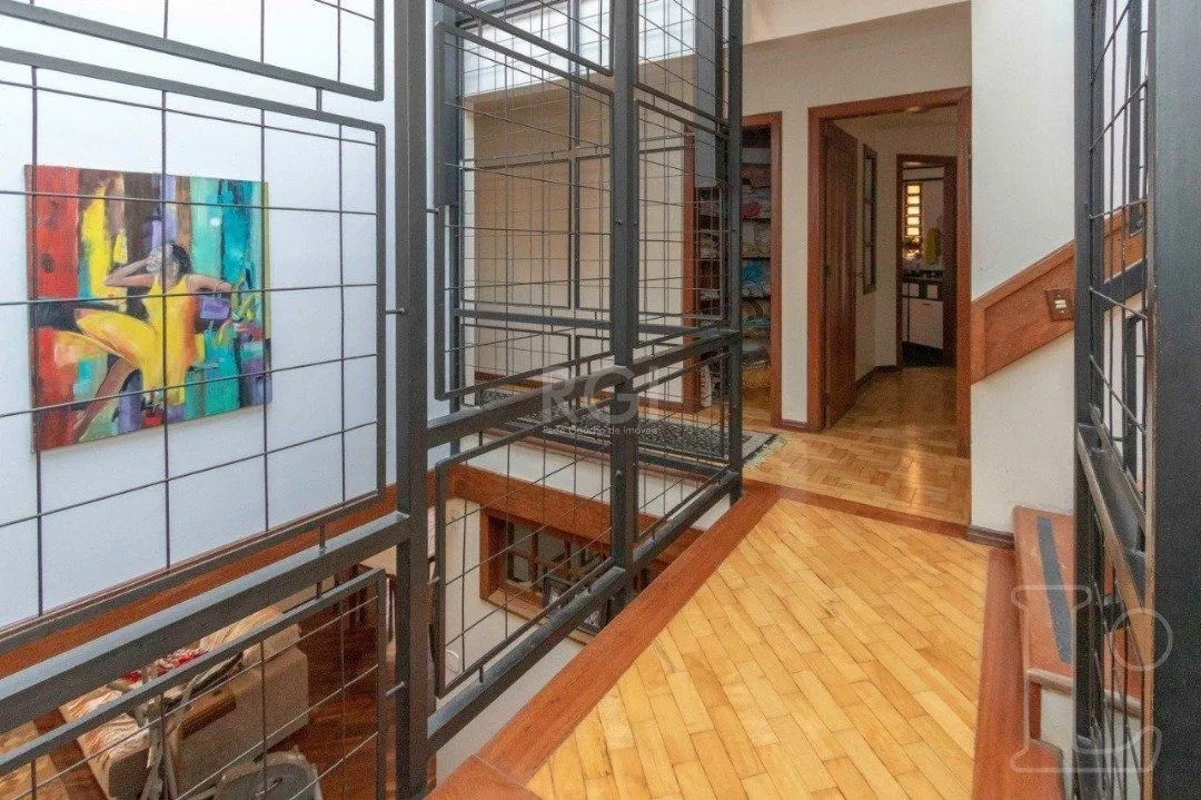 Imagem Casa para Venda - 349m², 4 dormitórios, sendo 1 suites, 3 vagas - Tristeza