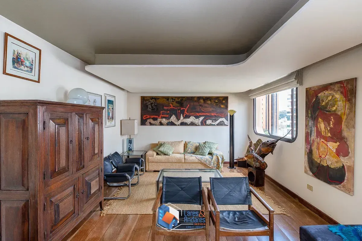 Imagem Apartamento para venda em Moema com 3 quartos, sendo 1 suíte, 210m²