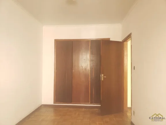 Imagem Casa com 4 quartos sendo 1 suíte e 4 vagas no Jardim Eulina em Campinas - SP