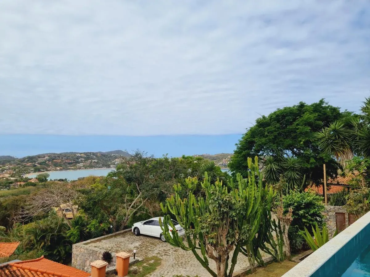 Imagem Casa para Venda em Armação dos Búzios / RJ no bairro Ferradura