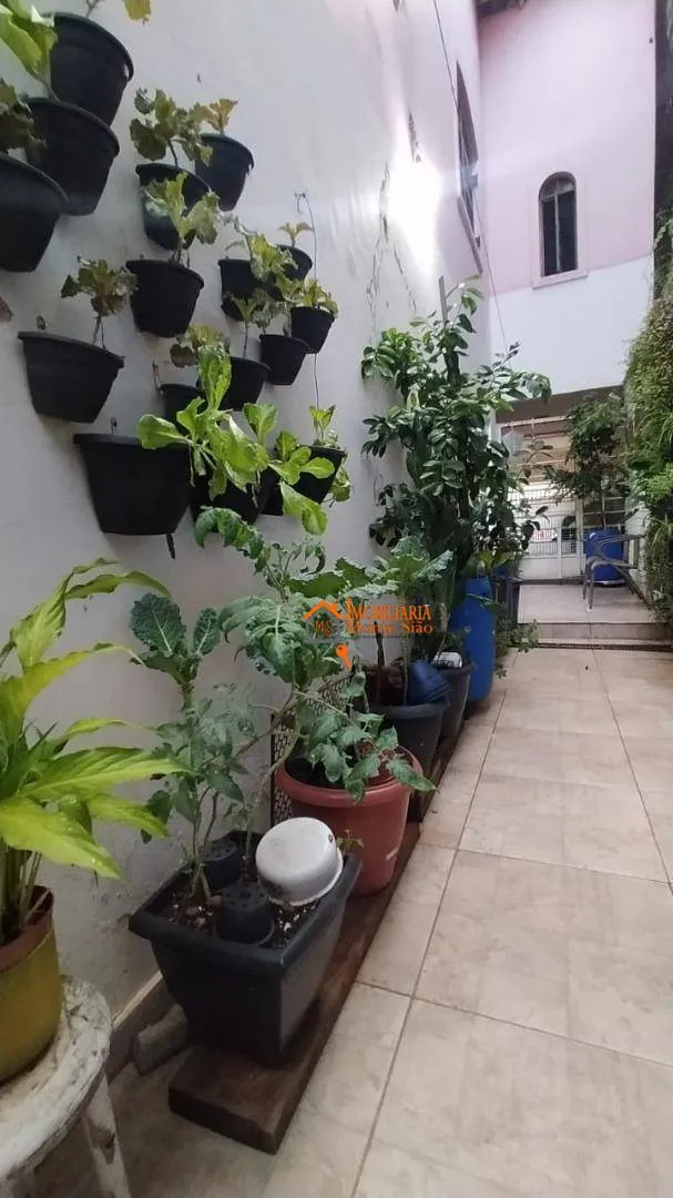 Imagem Sobrado com 3 dormitórios à venda, 247 m² por R$ 650.000,00 - Picanço - Guarulhos/SP