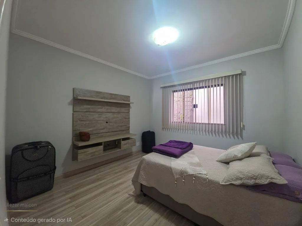 Imagem Casa com 3 quartos a venda no bairro Santa Ângela em Poços de Caldas - MG