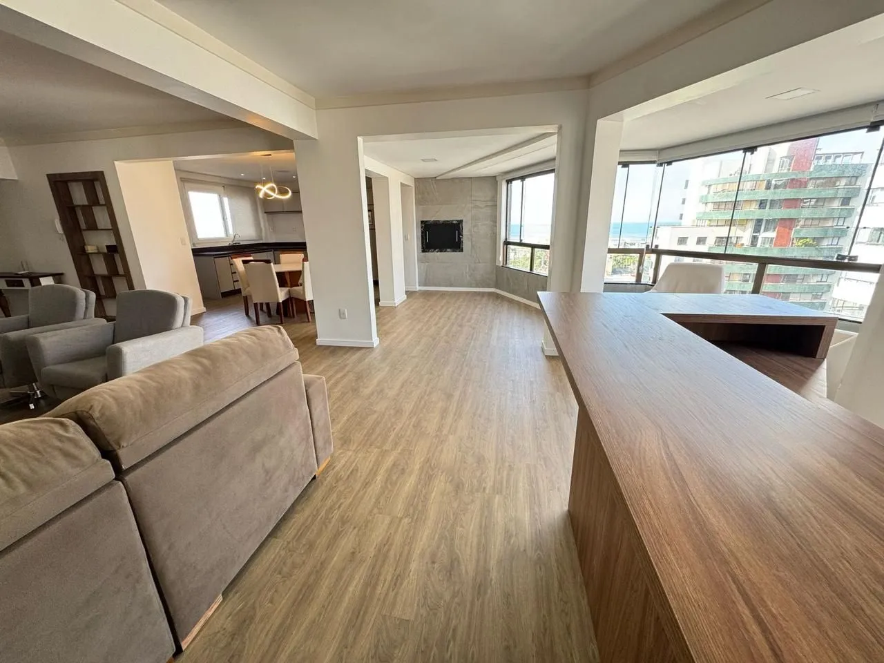 Imagem Apartamento à venda, com 3 quartos, 167m2