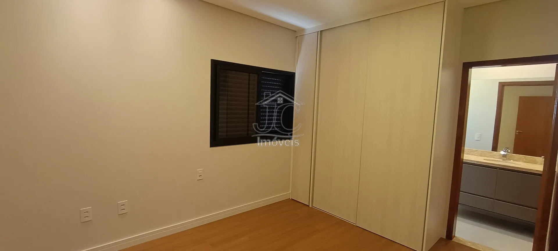 Imagem Casa com 3 suítes à venda no Condomínio Vita Verdi em Valinhos