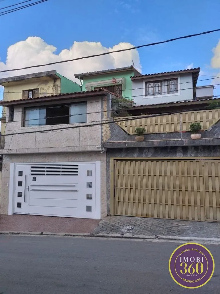 Imagem *Excelente Sobrado à Venda - Conforto e Praticidade!*