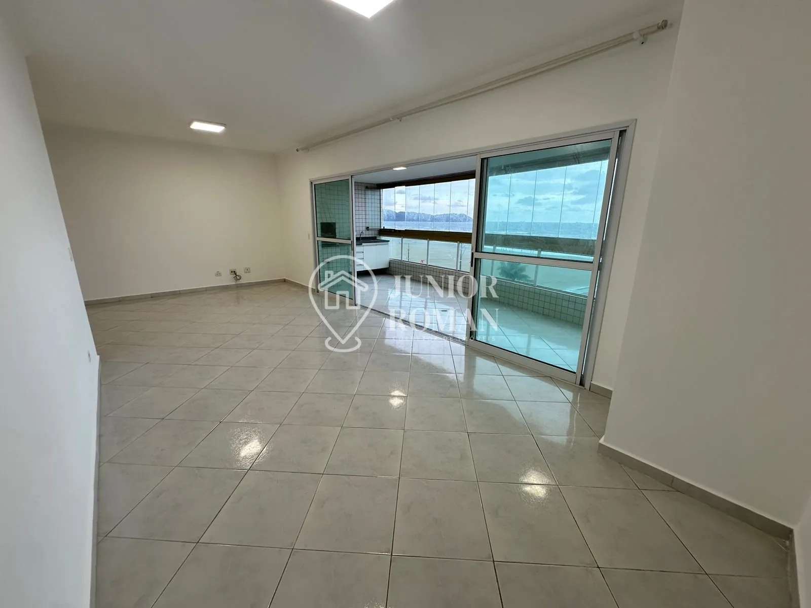 Imagem APTO 3 SUÍTES l VARANDA GOURMET E LAZER COMPLETO FRENTE AO MAR - AVIÃO PRAIA GRANDE/SP