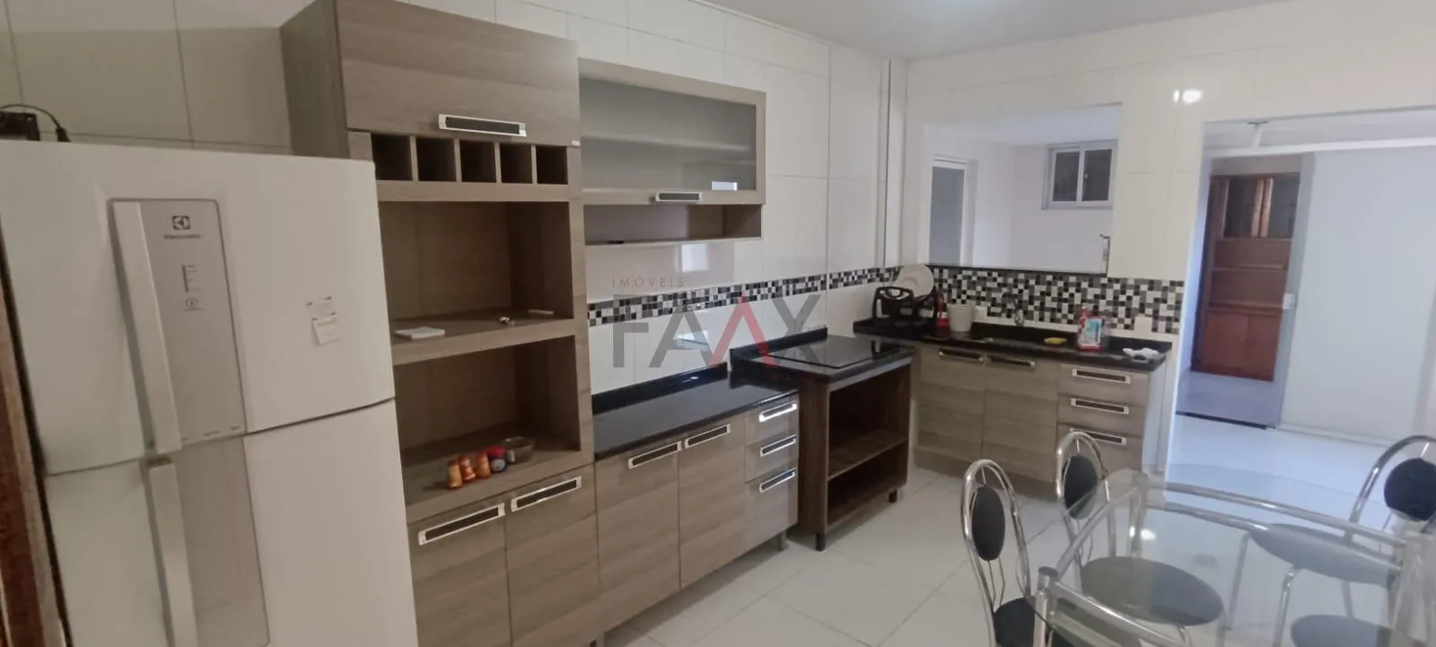Imagem Apartamento Amplo de 144m² com 3 Quartos à Venda no Edifício Mãe Cinda