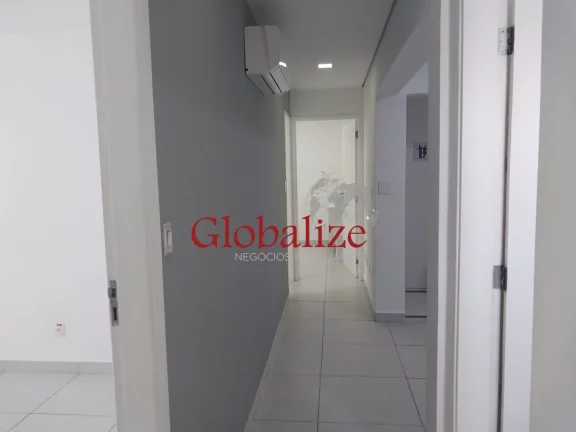 Imagem Sala comercial de 80,00 m² no Boqueirão, Santos-SP! Espaço com 4 salas, 2 banheiros, 1 vaga de garagem e 4 aparelhos de ar condicionado.