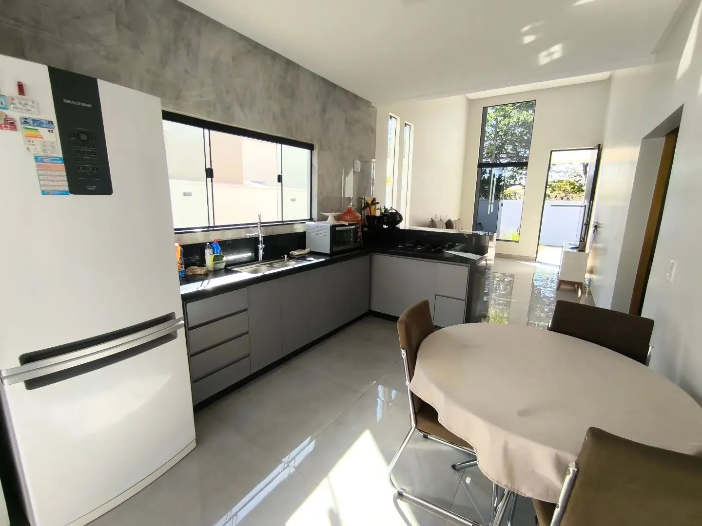 Imagem Casa 2/4 C Suite Sozinha No Lote No Jardim Dos Buritis