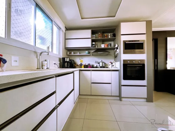 Imagem Apartamento com 3 quartos, 2 vagas e lazer com piscina a poucos metros do Hippo.  Localizado em fre...