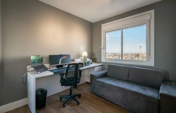 Imagem Vende-se amplo apartamento com 3 suítes, 126m² e 2 vagas - Petrópolis