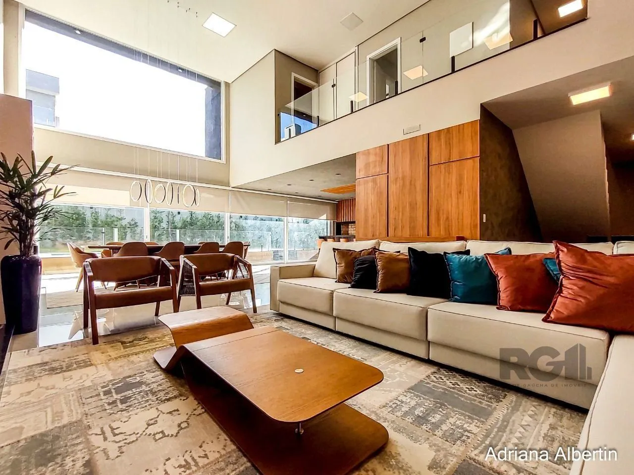 Imagem Casa Condominio para Venda - 266.44m², 4 dormitórios, sendo 4 suites, 2 vagas - Alphaville