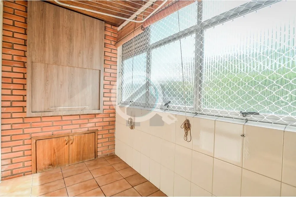 Imagem Amplo Apartamento no Menino Deus ? Com excelente iluminação natural. Espaço e conforto: Com 101 m...
