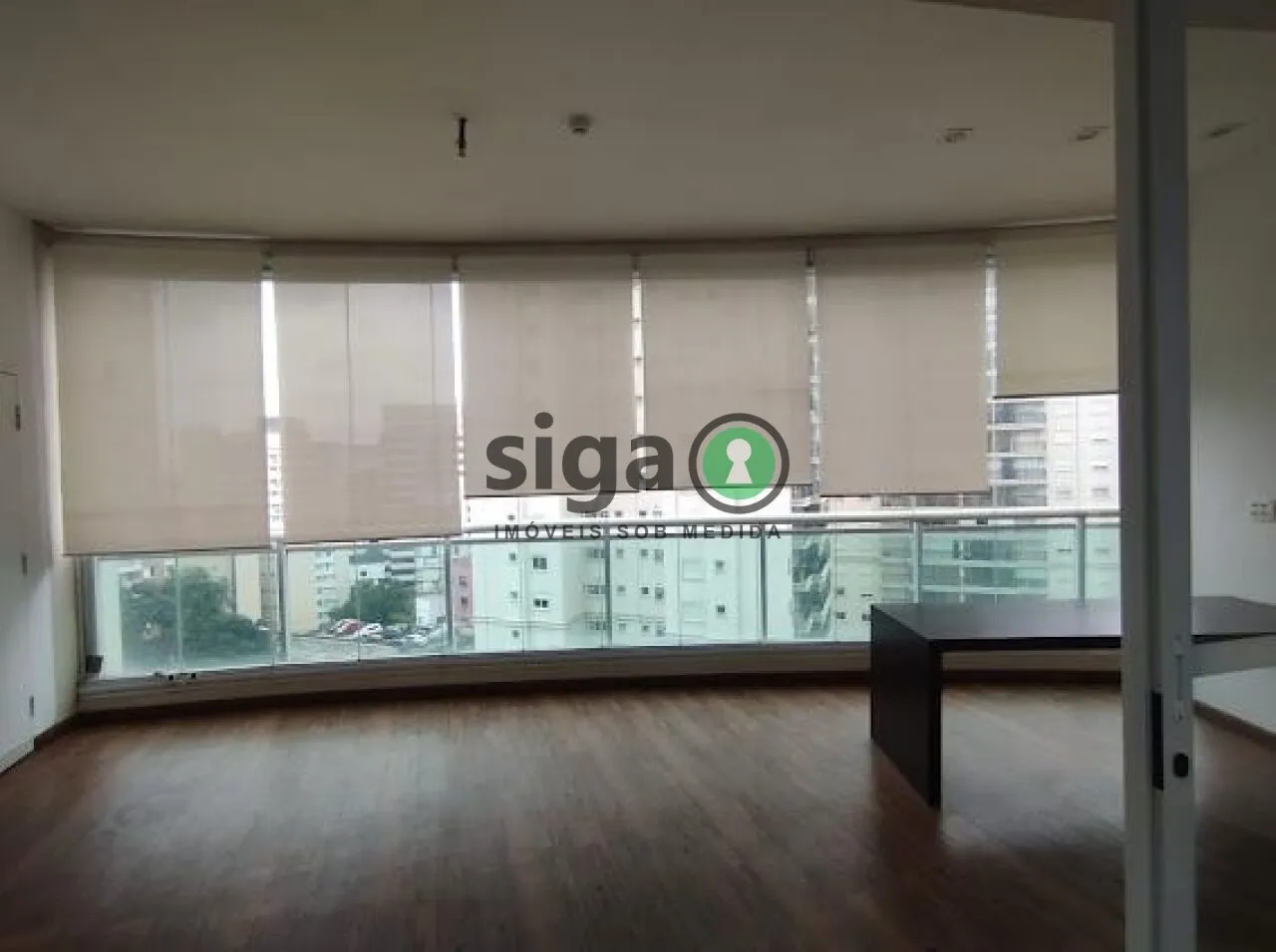 Imagem Conjunto Comercial a Venda e Locação em Cerqueira César com 166 m², Sem mobília.