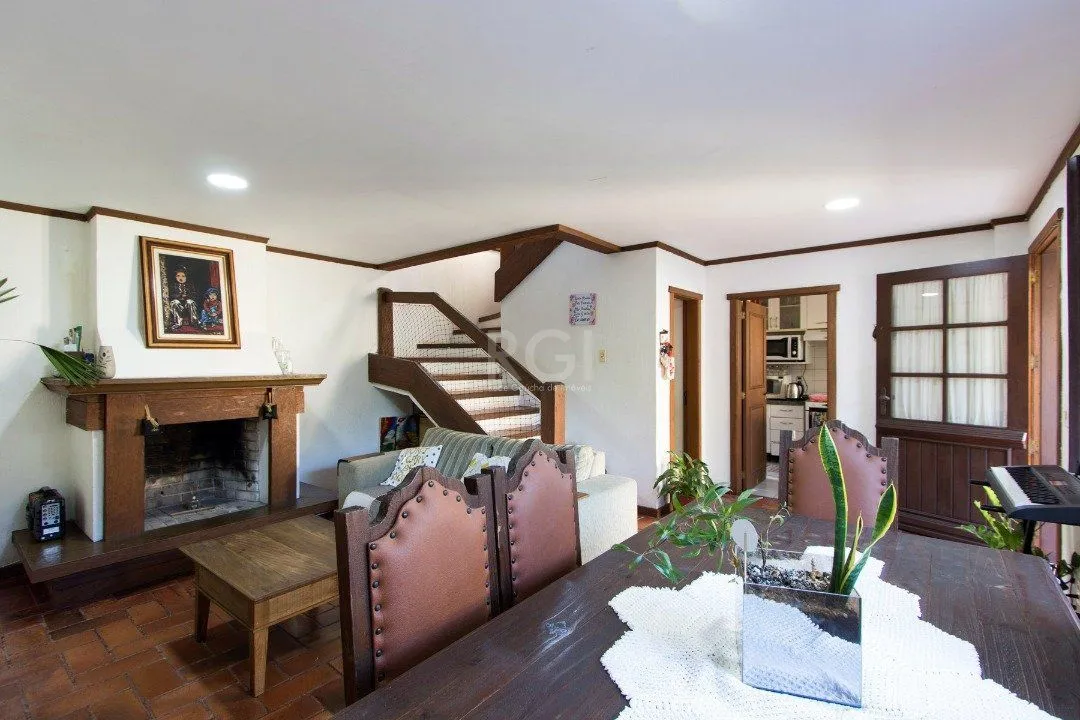 Imagem Casa Condominio para Venda - 195m², 2 dormitórios, sendo 1 suites, 2 vagas - Tristeza