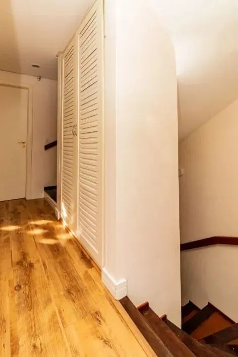 Imagem Belíssima casa em Condomínio com 3 dorm - próximo ao Iguatemi