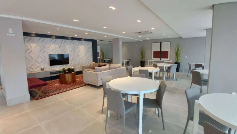 Imagem Cobertura à Venda com 3 Dormitórios (1 suíte), 156 m² - Agronômica - Florianópolis/SC