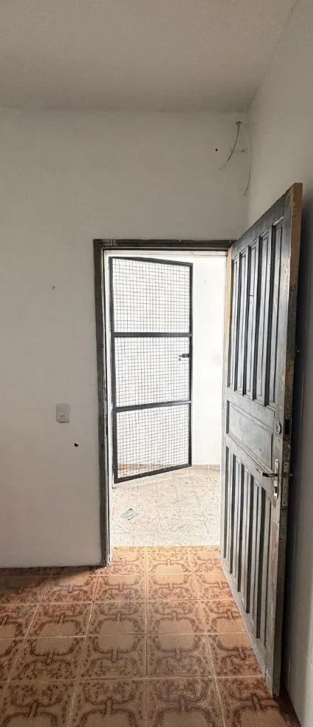 Imagem Maravilhosa casa à venda em Santo André-SP, Vila Luzita: 3 quartos, 1 suíte, 3 banheiros, 2 vagas de garagem, 230m²!