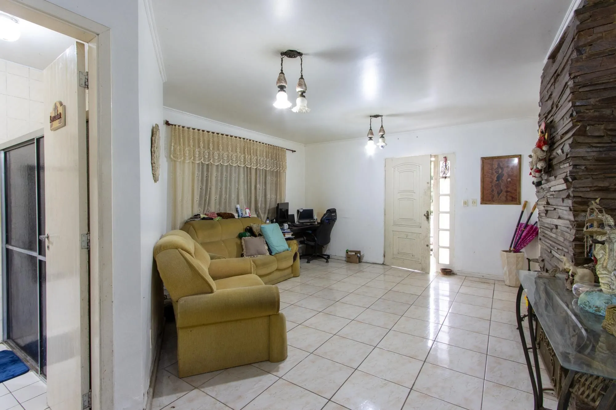 Imagem Casa para Venda - 385m², 4 dormitórios, sendo 3 suites, 2 vagas - Belém Velho