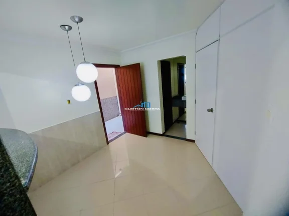 Imagem Casa Duplex para Locação em Feira de Santana, Santa Mônica, 4 dormitórios, 3 suítes, 2 banheiros, 4 vagas