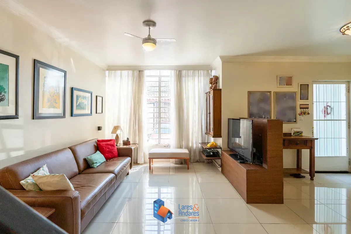 Foto do imóvel Casa para venda em Vila Cordeiro com 3 quartos, 168m² em Rua Bartolomeu Feio