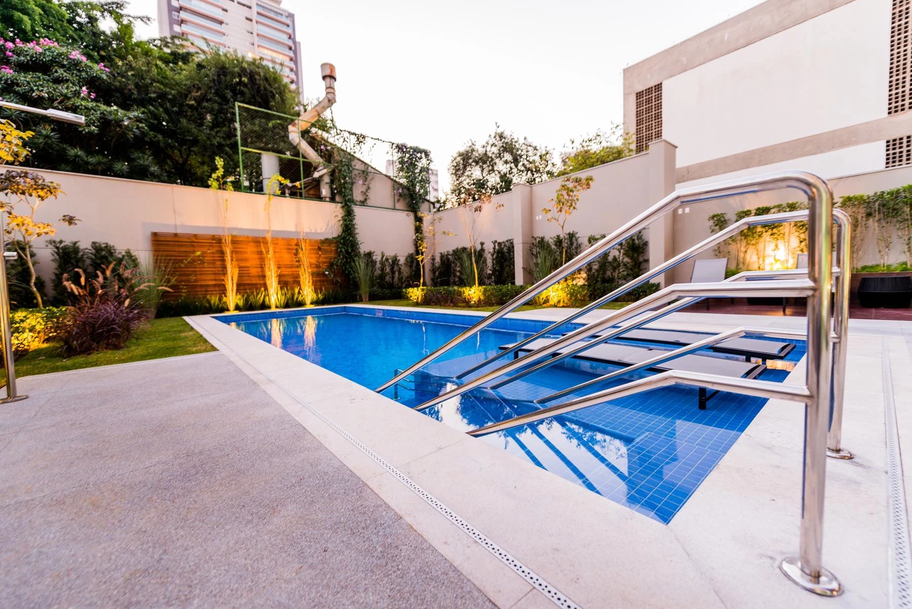 Foto do imóvel: Apartamento com 2 Quartos para Alugar, 70 m² em Rua Padre Carvalho, nº 348. Pinheiros, São Paulo - SP
