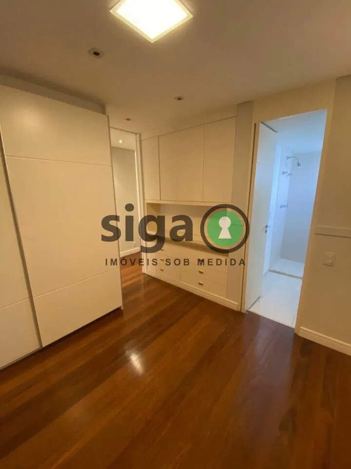 Imagem APARTAMENTO Á VENDA NO PANAMBY COM TRÊS SUÍTES POR 2.250.000, RUA ITAPAIUNA!