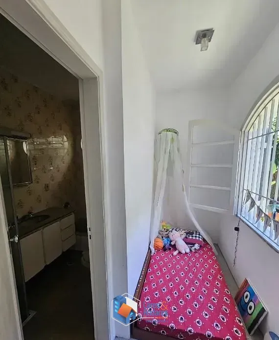 Imagem Casa para venda em Parque Continental com 4 quartos, sendo 3 suítes, 248m²