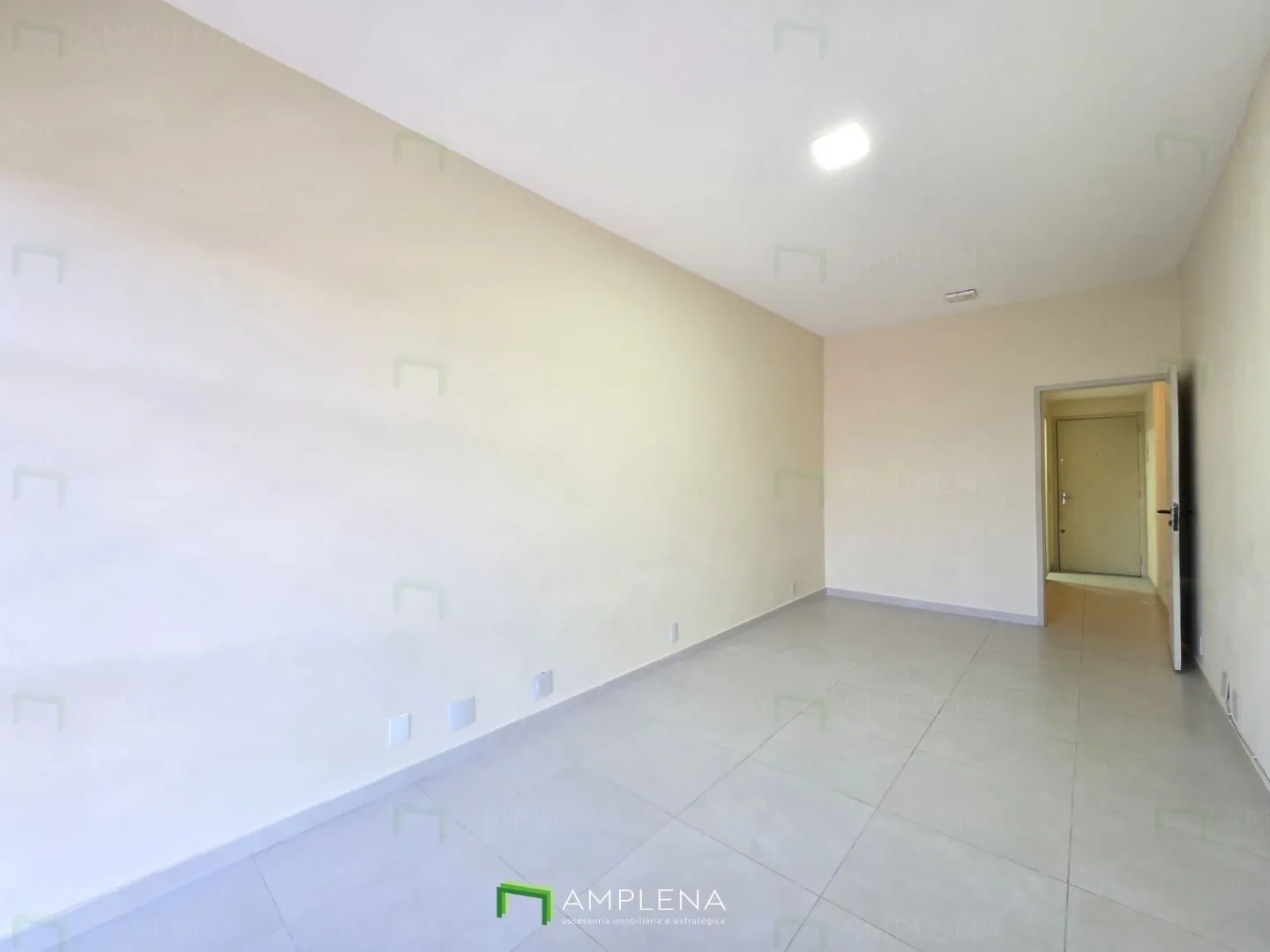 Imagem Sala no melhor ponto da Estrada do Galeão, Ilha do Governador - Rio de Janeiro/RJ